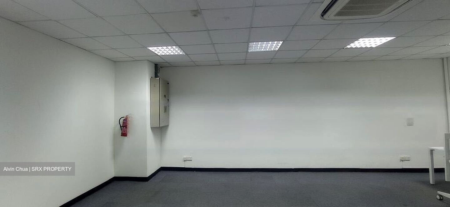The Gemini (D5), Office #474852741
